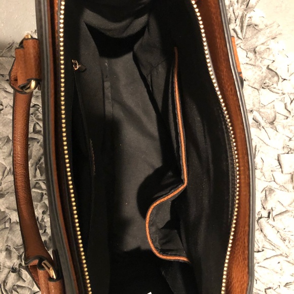 Call it Spring Handbag - Picture 6 of 7